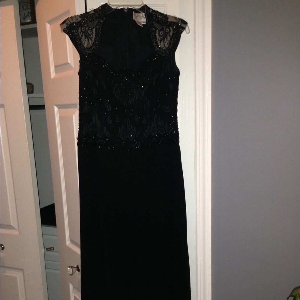 Bob Mackie Boutique Beaded Gown Size 6